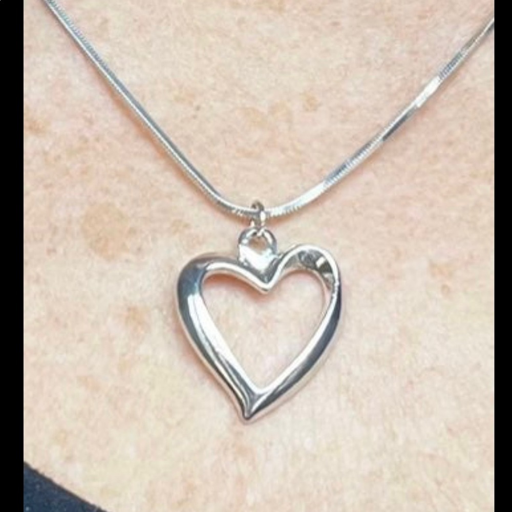 Silver Heart necklace